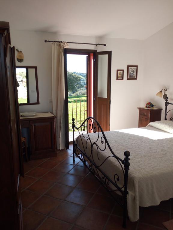 Turismo Rurale L'Agliuledda Villa Sant'Antonio di Gallura Dış mekan fotoğraf